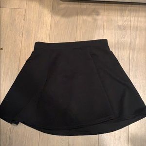 Black skater skirt